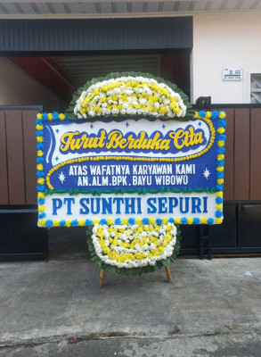 Papan Bunga Duka di Ciketingudik